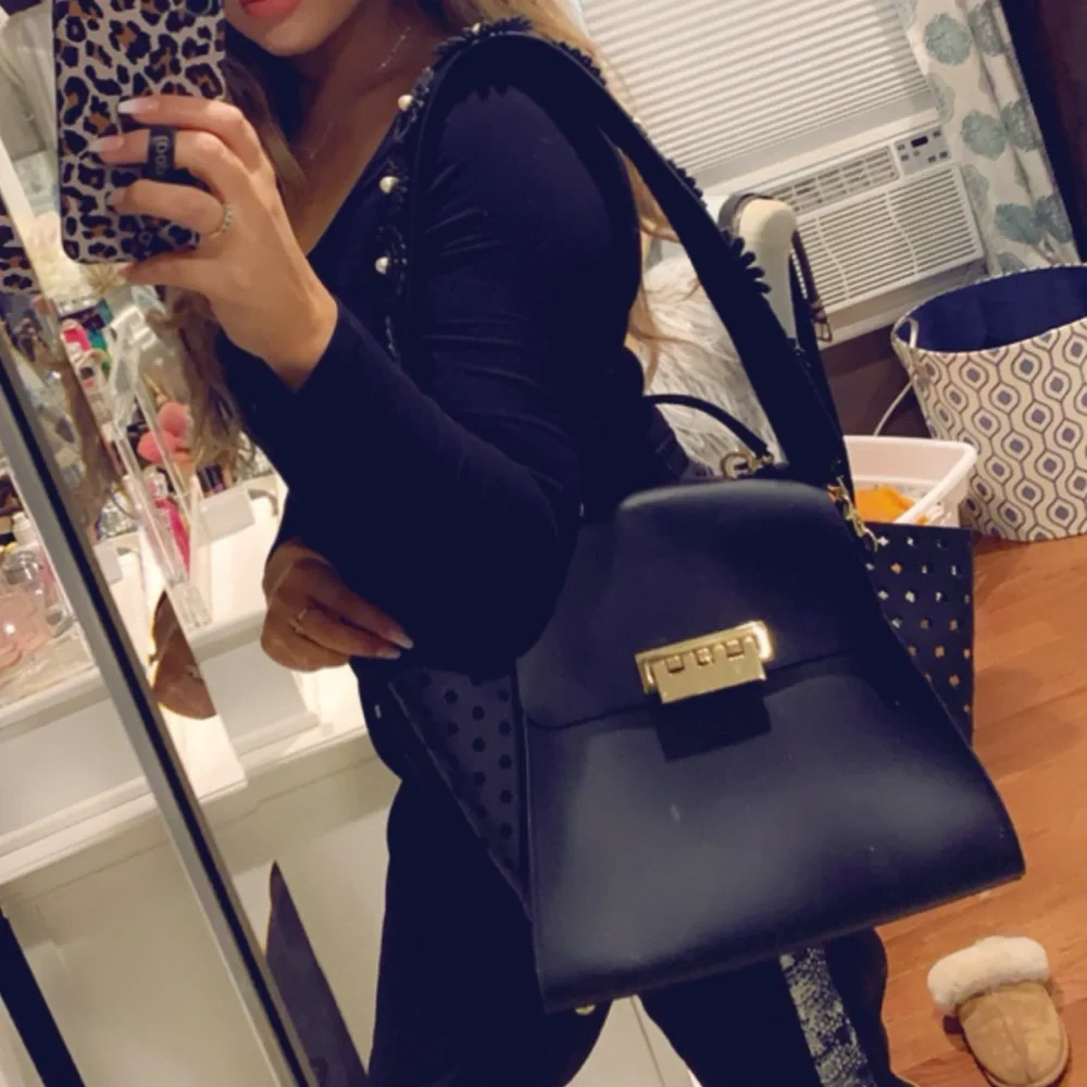 ♠️👜 Zac Posen Black Leather Top-Handle Satchel with Floral Embellished Strap 👜♠️